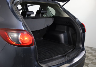 Подержанный автомобиль Mazda CX-5 2012 года (24 фото)