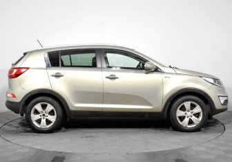 Подержанный автомобиль Kia Sportage 2013 года (4 фото)