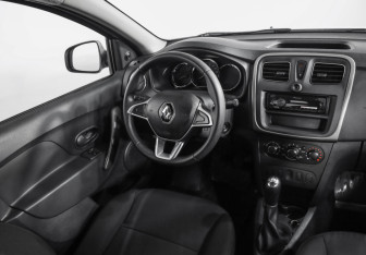 Подержанный автомобиль Renault Logan Sedan 2020 года (9 фото)