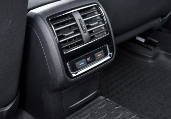 Подержанный автомобиль Volkswagen Passat Sedan 2018 года (17 фото)