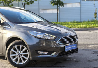 Подержанный автомобиль Ford Focus Wagon 2017 года (7 фото)