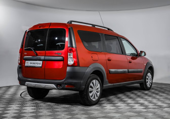 Подержанный автомобиль LADA (ВАЗ) Largus Wagon 2019 года (5 фото)