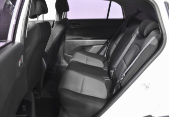 Подержанный автомобиль Hyundai Creta 2017 года (11 фото)