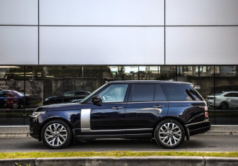 Подержанный автомобиль Land Rover Range Rover 2019 года (9 фото)