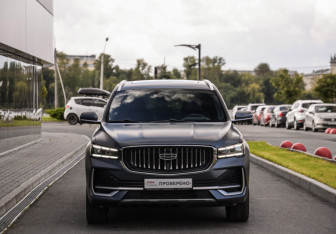 Подержанный автомобиль Geely Monjaro 2024 года (4 фото)