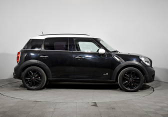 Подержанный автомобиль MINI Countryman 2014 года (5 фото)