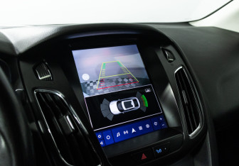 Подержанный автомобиль Ford Focus Sedan 2012 года (15 фото)