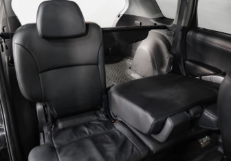 Подержанный автомобиль Mitsubishi Outlander 2012 года (21 фото)