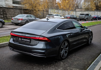 Подержанный автомобиль Audi A7 2018 года (4 фото)