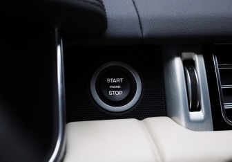 Подержанный автомобиль Land Rover Range Rover 2020 года (16 фото)