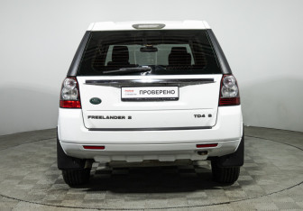 Подержанный автомобиль Land Rover Freelander 2011 года (6 фото)