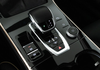 Подержанный автомобиль Omoda C5 2023 года (20 фото)