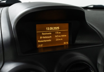 Подержанный автомобиль Opel Antara 2012 года (15 фото)