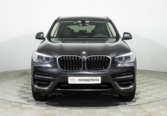 Подержанный автомобиль BMW X3 2019 года (2 фото)