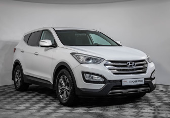 Подержанный автомобиль Hyundai Santa Fe 2012 года (3 фото)