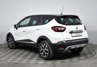 Подержанный автомобиль Renault Kaptur 2017 года (7 фото)