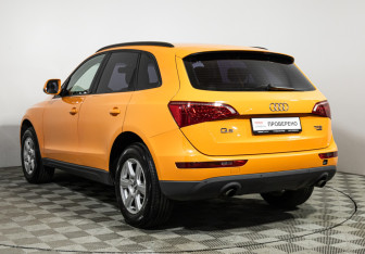 Подержанный автомобиль Audi Q5 2011 года (7 фото)