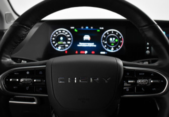 Подержанный автомобиль Omoda C5 2022 года (16 фото)