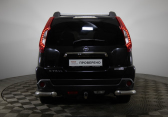 Подержанный автомобиль Nissan X-Trail 2012 года (6 фото)