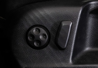 Подержанный автомобиль Volkswagen Passat Sedan 2006 года (15 фото)