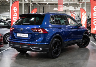 Подержанный автомобиль Volkswagen Tiguan 2022 года (6 фото)