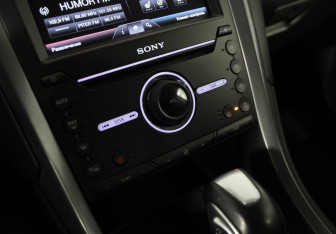 Подержанный автомобиль Ford Mondeo Sedan 2014 года (15 фото)