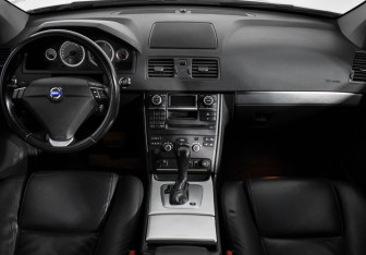 Подержанный автомобиль Volvo XC90 2013 года (15 фото)