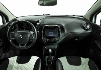 Подержанный автомобиль Renault Kaptur 2017 года (13 фото)