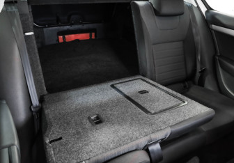 Подержанный автомобиль Skoda Octavia Liftback 2013 года (25 фото)