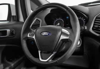 Подержанный автомобиль Ford EcoSport 2018 года (14 фото)