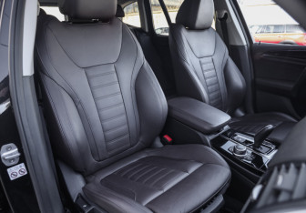 Подержанный автомобиль BMW X3 2019 года (28 фото)