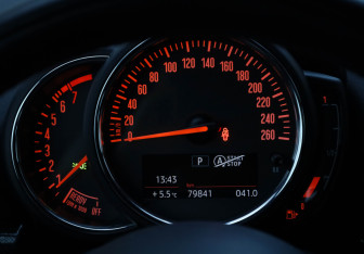 Подержанный автомобиль MINI Clubman Wagon 2019 года (12 фото)