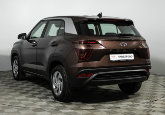 Подержанный автомобиль Hyundai Creta 2021 года (7 фото)