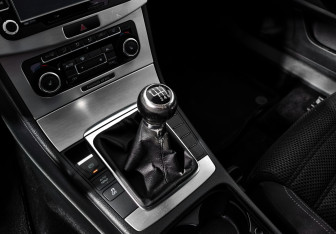 Подержанный автомобиль Volkswagen Passat CC 2011 года (11 фото)