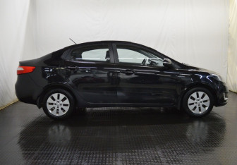 Подержанный автомобиль Kia Rio Sedan 2013 года (4 фото)