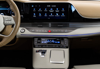 Подержанный автомобиль Hyundai Grandeur 2021 года (14 фото)