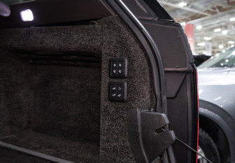 Подержанный автомобиль Land Rover Range Rover 2019 года (29 фото)