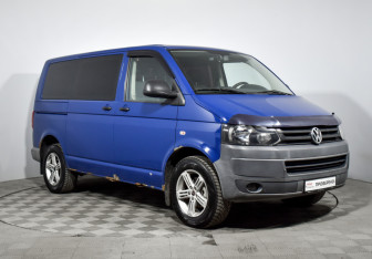 Подержанный автомобиль Volkswagen Caravelle 2011 года (3 фото)