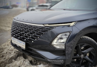Подержанный автомобиль Omoda C5 2023 года (7 фото)