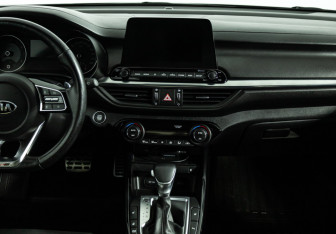 Подержанный автомобиль Kia Cerato Sedan 2020 года (14 фото)