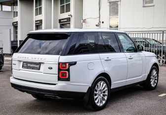 Подержанный автомобиль Land Rover Range Rover 2018 года (6 фото)