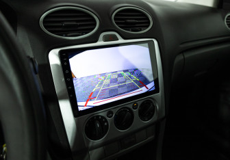Подержанный автомобиль Ford Focus Hatchback 2008 года (15 фото)