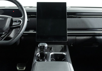 Подержанный автомобиль Jaecoo J7 2023 года (14 фото)