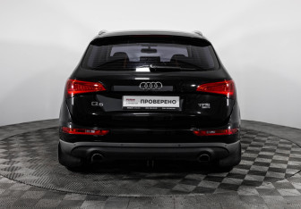 Подержанный автомобиль Audi Q5 2012 года (6 фото)