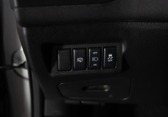 Подержанный автомобиль Nissan X-Trail 2013 года (19 фото)