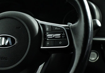 Подержанный автомобиль Kia Optima Sedan 2018 года (23 фото)