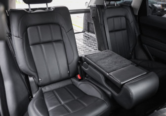 Подержанный автомобиль Land Rover Range Rover Sport 2018 года (35 фото)