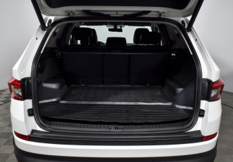 Подержанный автомобиль Skoda Kodiaq 2021 года (20 фото)