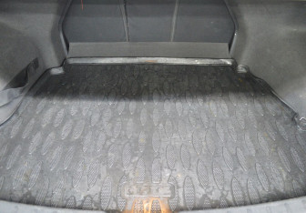 Подержанный автомобиль Hyundai i40 Sedan 2012 года (15 фото)