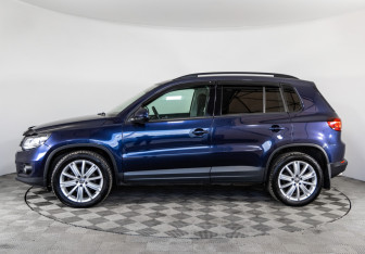 Подержанный автомобиль Volkswagen Tiguan 2011 года (8 фото)